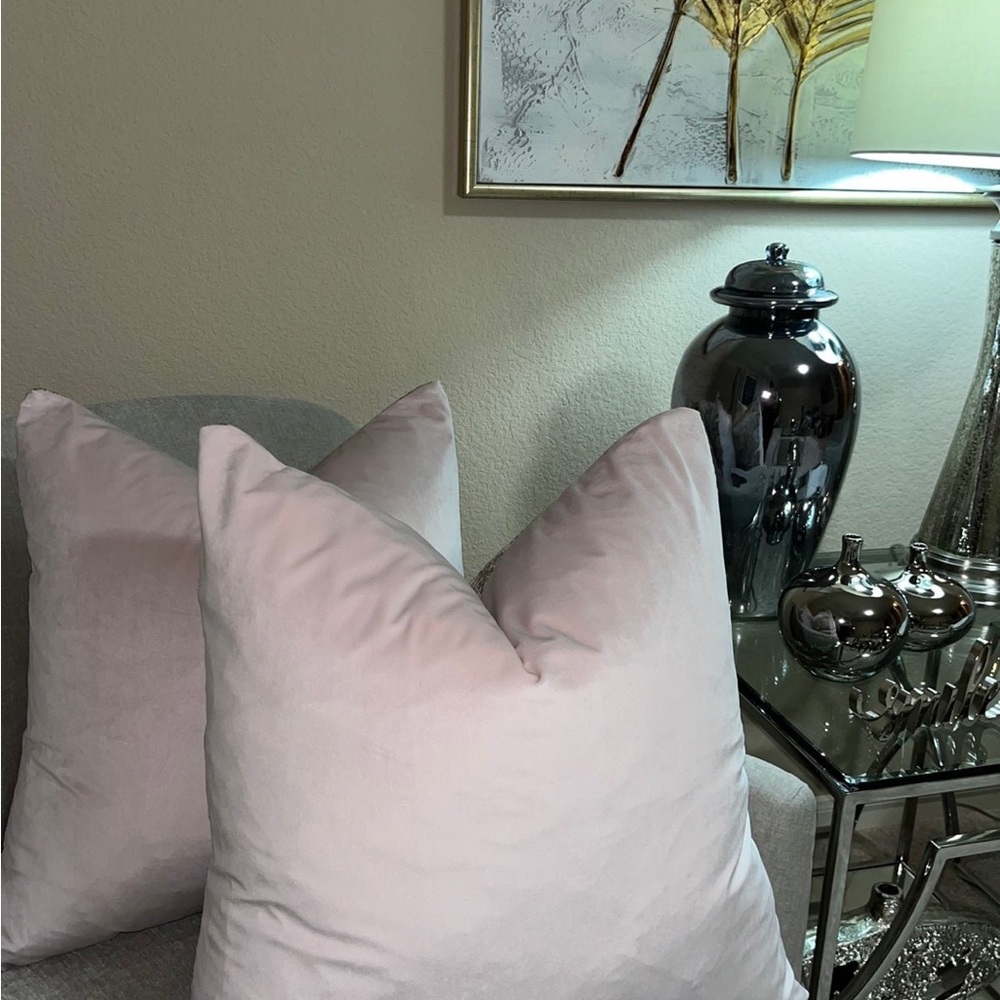 1-NWT CALDEIRA ABSTRACT DESIGN
DECORATIVE PILLOWS (Read description for details) - Picture 5 of 12